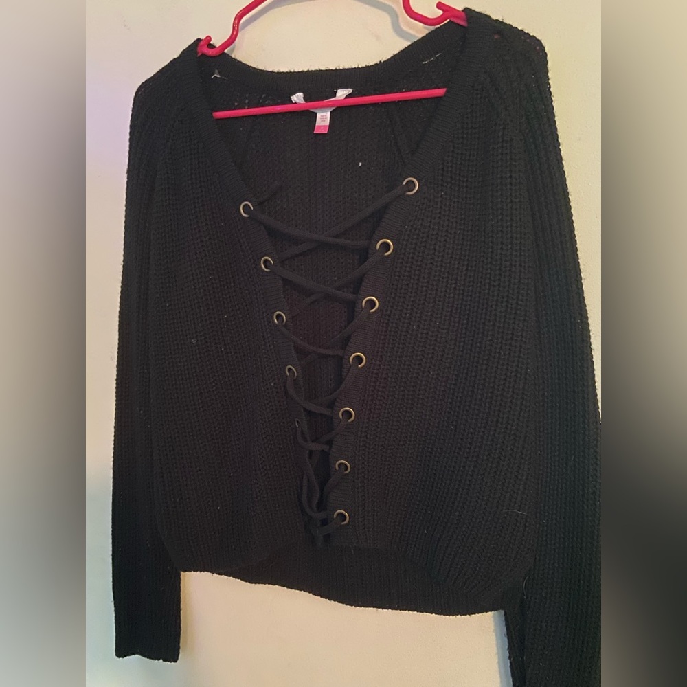 No Boundaries Black Crisscross Front Sweater/Cardigan M
